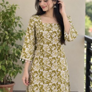 Trending Square neck kurti