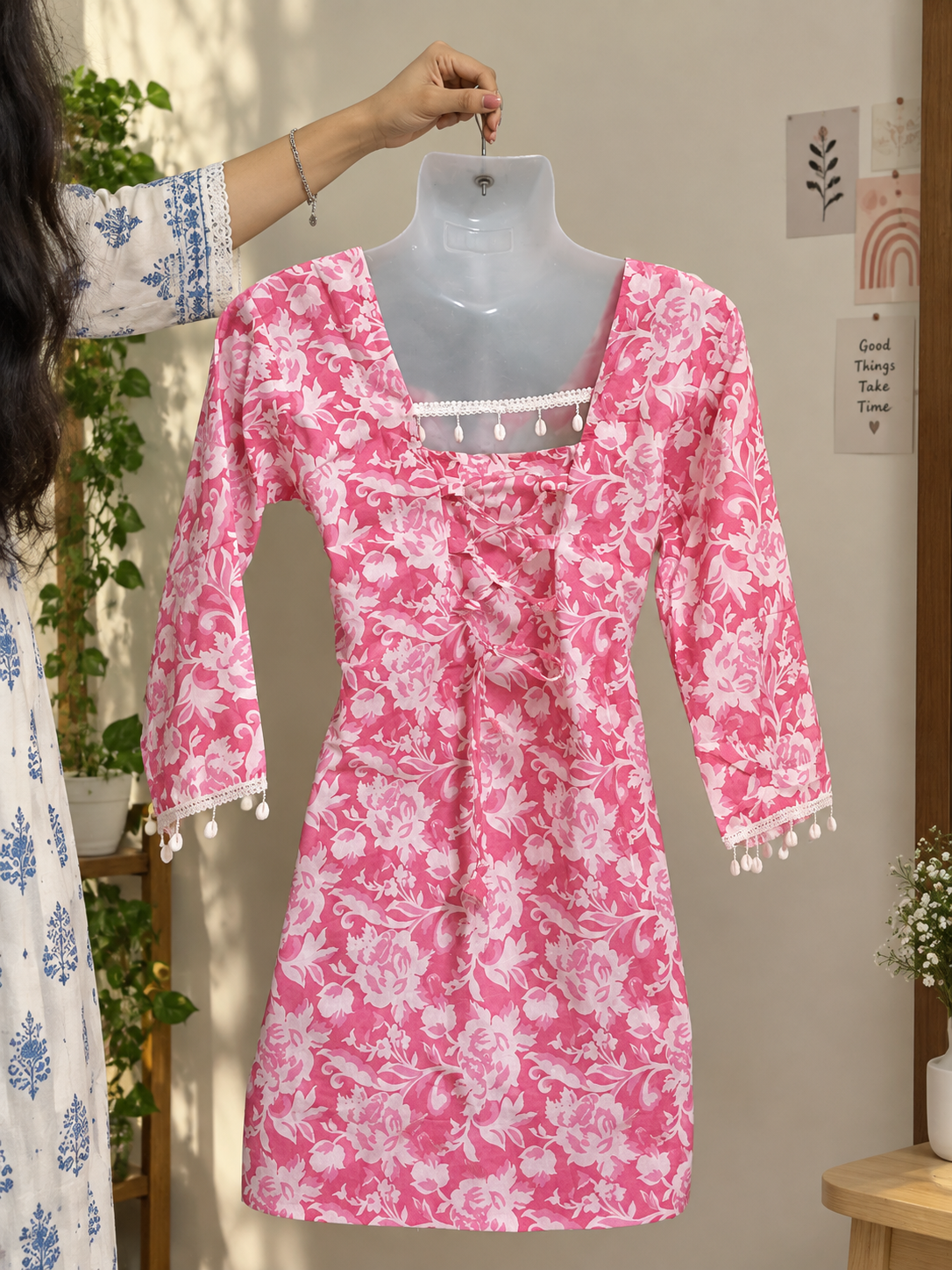 pink square neck kurti